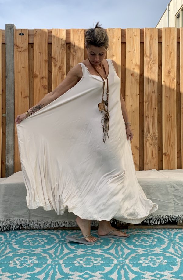 Maxi lange jurk - off white kleur.- one size