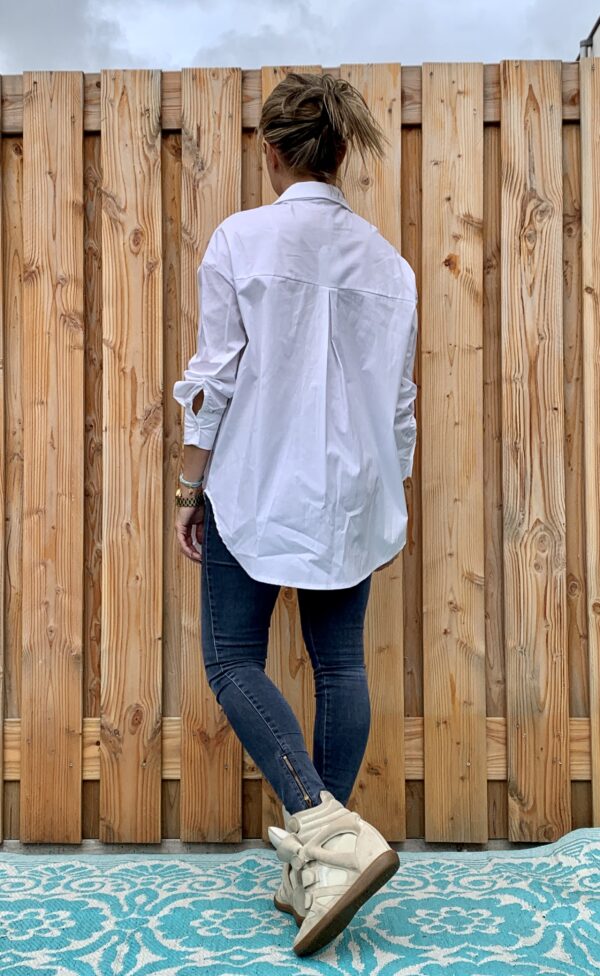 WITTE LANGE BLOUSE ONE SIZE.
