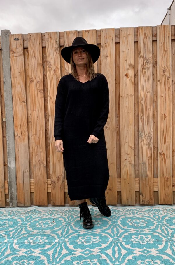 Sofia Maxi gebreid Zwart kleur jurk – one size.