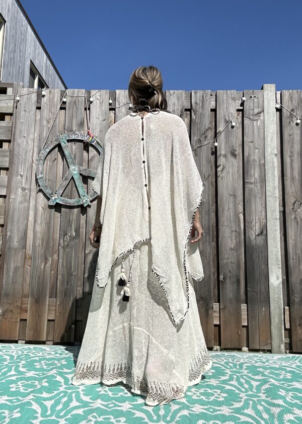 Ziba poncho - one size.