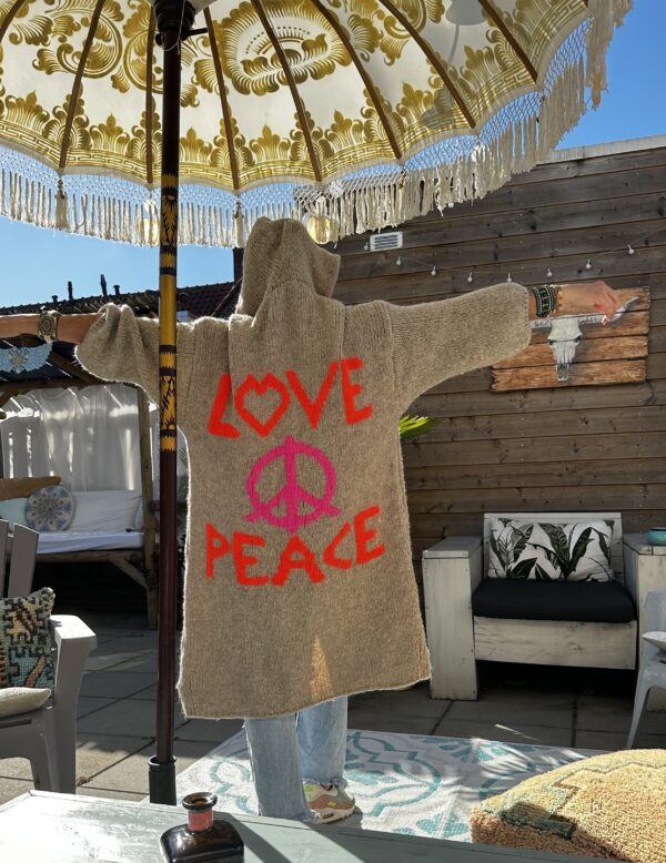 Peace Taken vest -met capuchon -camel kleur.