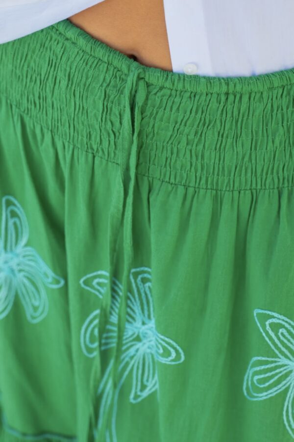 Maxi rok met palm bommen- one size - Groen kleur. 